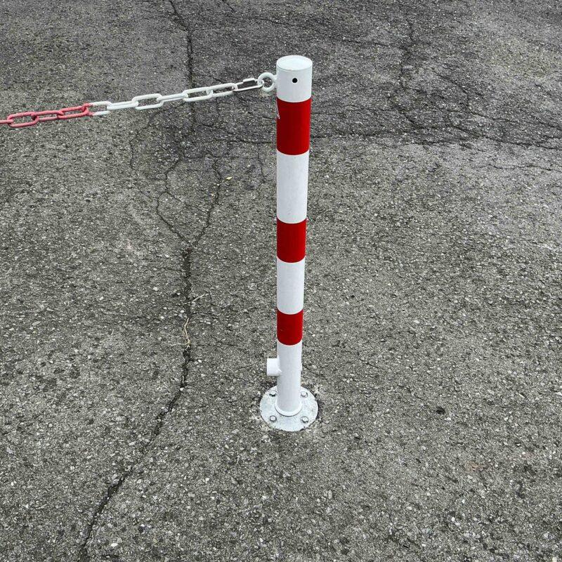 39007_Absperrpoller_Fahrzeugrueckhaltesysteme_Metall